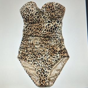 New Victoria's Secret Strapless One Piece Swimsuit